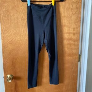 Girlfriend collective float cropped leggings